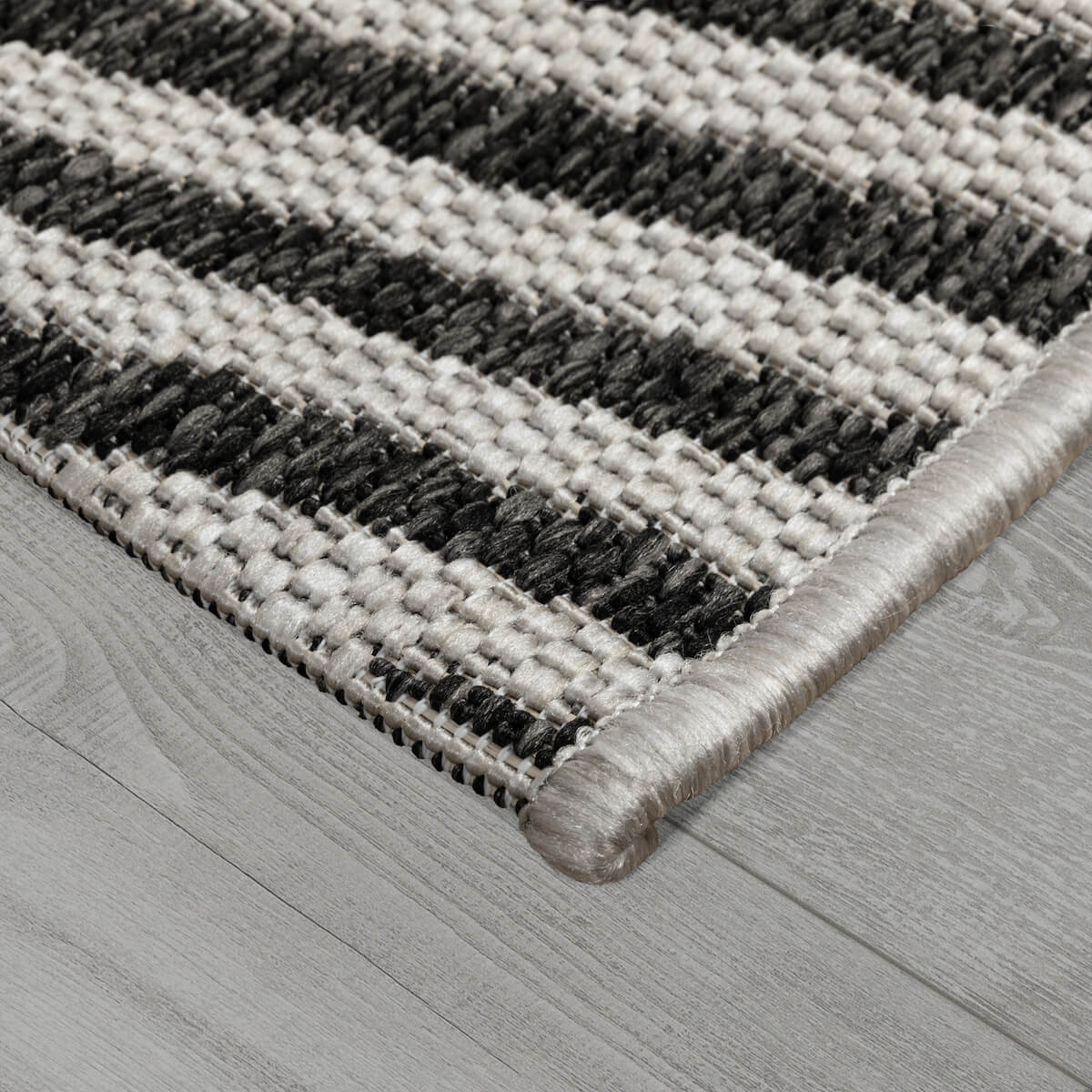 F8661-SILVER_SMOKE_02