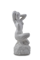 Девушка на камне (h-58см) 350р